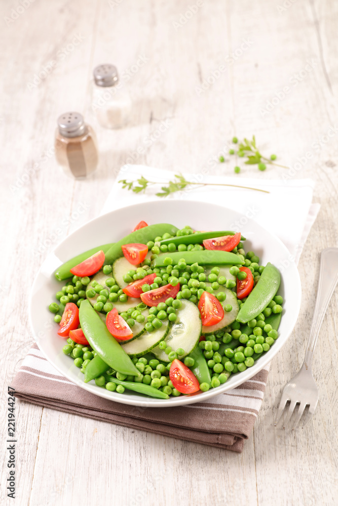 mixed green vegetable salad