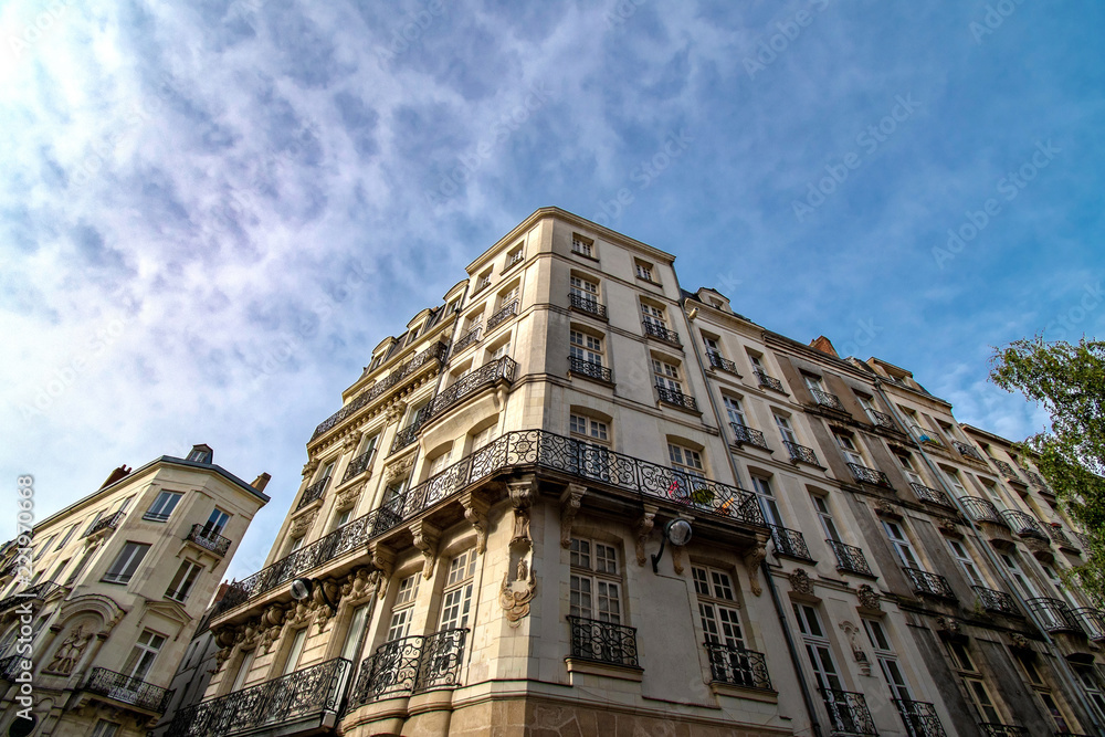 Buildings seen from below in the city center of Nantes