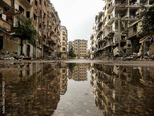 Schilderij op canvas A reflection of War!
