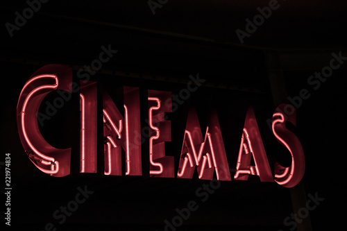 Neon Cine