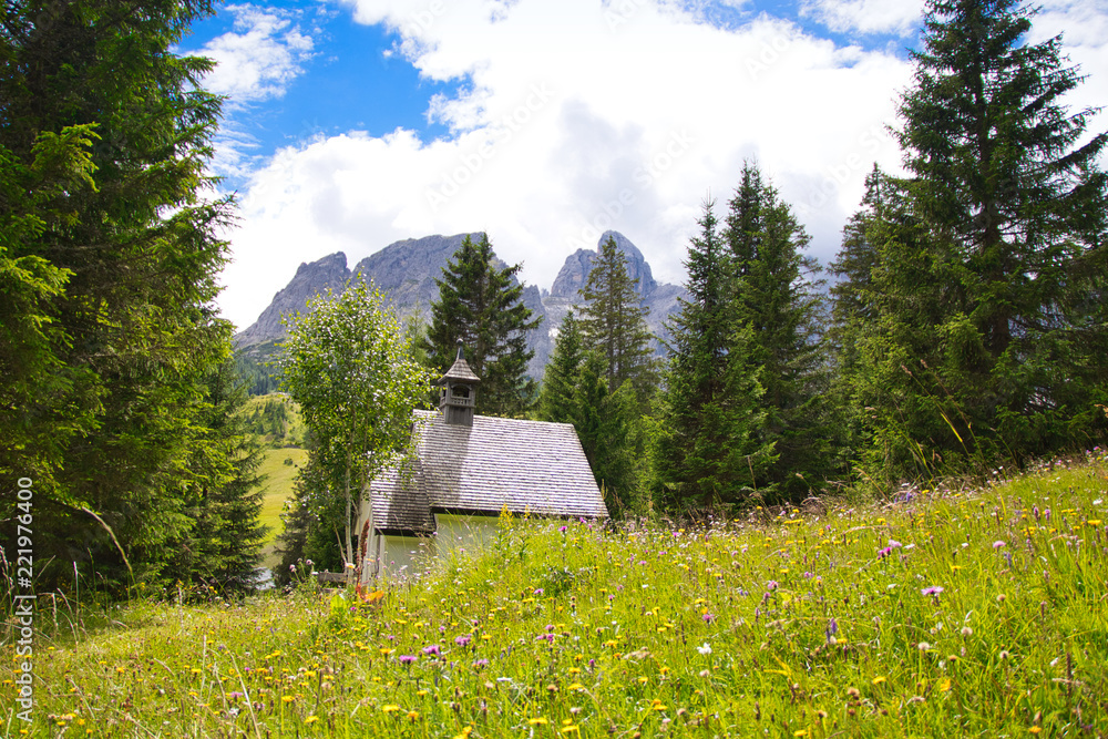 Bergkapelle in der Natur