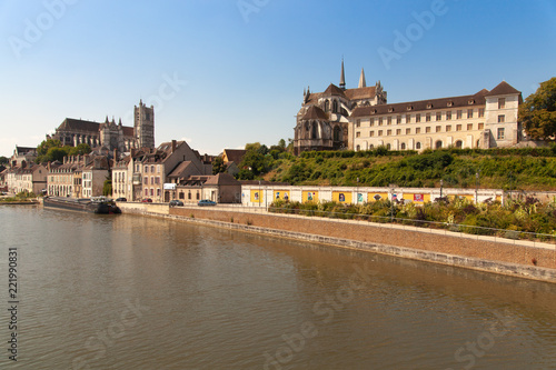 Auxerre  abbaye saint-germain  balade de le long de l yonne