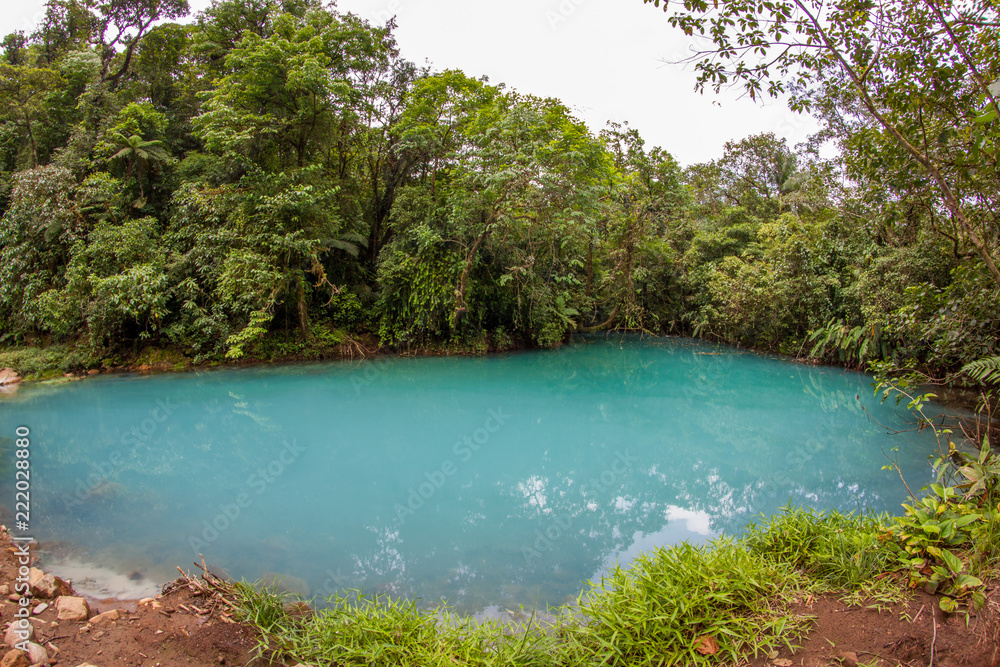 türkiser Flusslauf des Rio Celeste in Costa Rica türkiser Flusslauf des Rio Celeste in Costa Rica