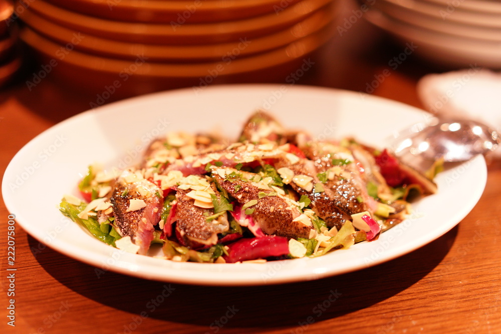 魚の炙りカルパッチョ