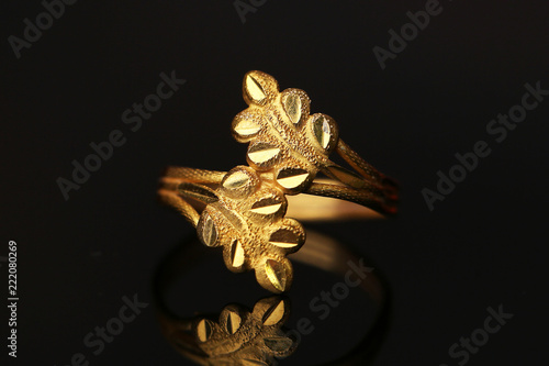 Olive leaves symbol on gold ring, Fashion gold ring