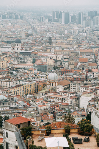 Fototapeta Naklejka Na Ścianę i Meble -  Beautiful streets and courtyards of Naples, historical sites and sculptures of the city. The monuments and architecture of ancient Italy. panorama of the city, species and tourist places.
