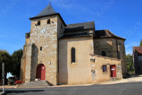 Eglise de Saint-Raphaël.(Dordogne)