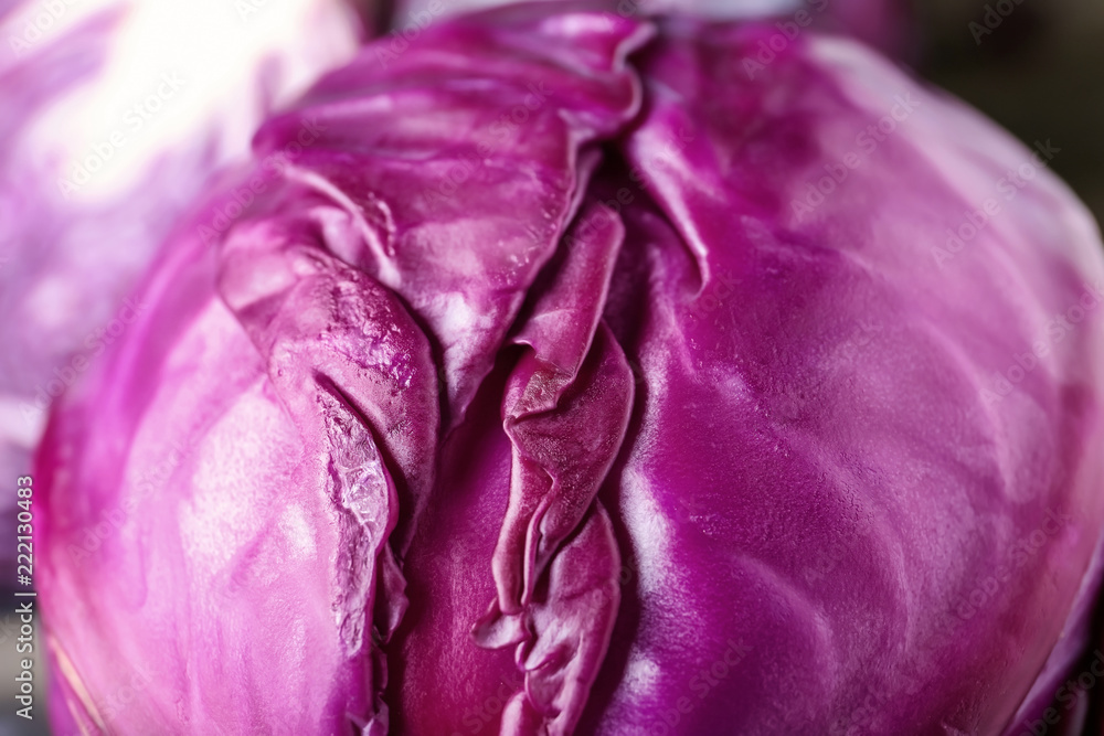 Obraz premium Ripe red cabbage, closeup
