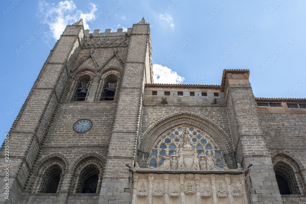 La catedral románica y gótica medieval, Catedral del Salvador de Ávila, de Ávila en España