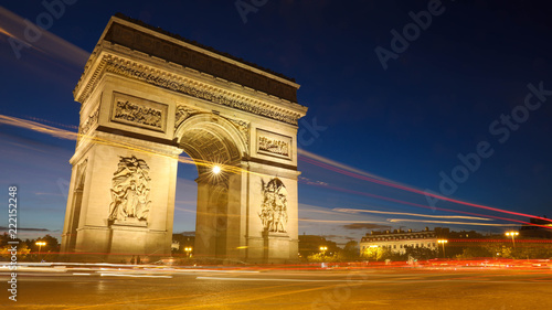 Arc de triomphe © champchill