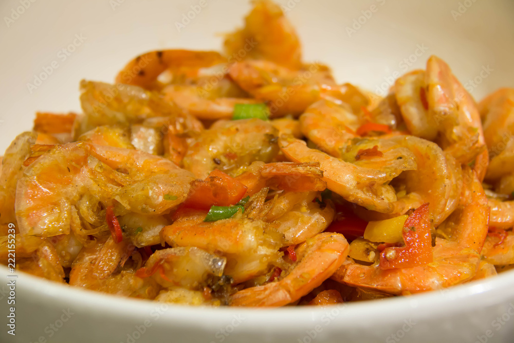 Fried shrimp with pepper and garlic Fried shrimp with pepper and garlic