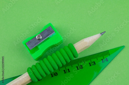 Utiles escolares verdes