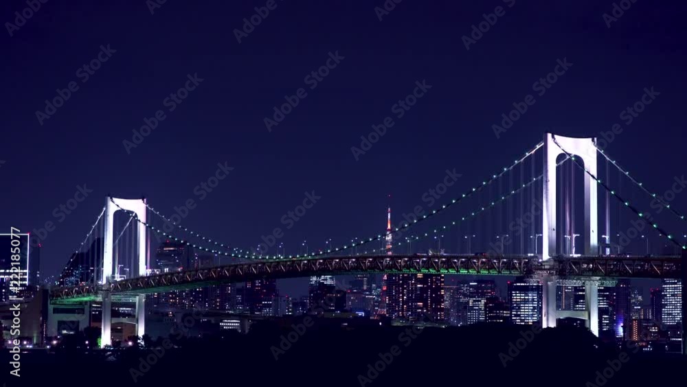 お台場の夜景 ライトアップされた橋とタワー お台場の夜景 ライトアップされた橋とタワー