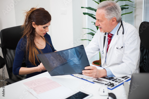 Wallpaper Mural Doctor talking to his patient Torontodigital.ca