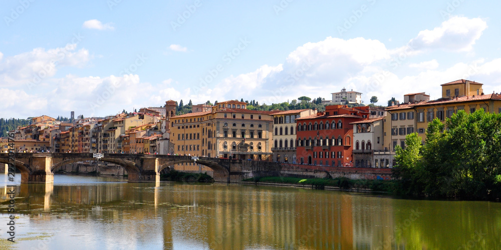 The ancient bridge Ponte Vecchiu in Florence.