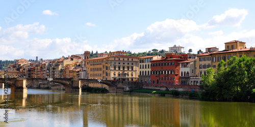 The ancient bridge Ponte Vecchiu in Florence.