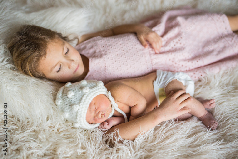 Sweet Little Sisters Sweet Little Sisters