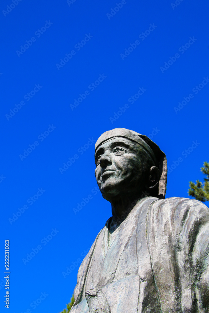 日和山公園の松尾芭蕉像 日和山公園の松尾芭蕉像