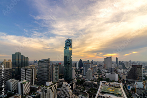 beautiful sunset  of the Metropolitan Bangkok City downtown cityscape urban skyline  Thailand in  2017 - Cityscape Bangkok city Thailand