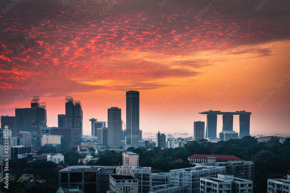 Fototapeta premium Singapore city and business center at Marina Bay, City landscape