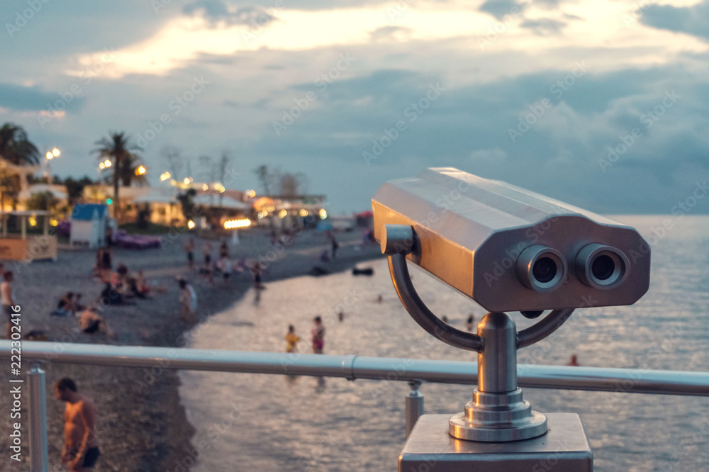binocular binocular