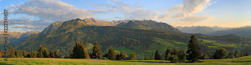 Fototapeta Naklejka Na Ścianę i Meble -  Allgäu - Alpen - Sommer - berge - Panorama - Sonthofen