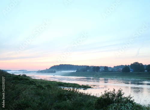 Fototapeta Naklejka Na Ścianę i Meble -  picturesque river bank at sunset