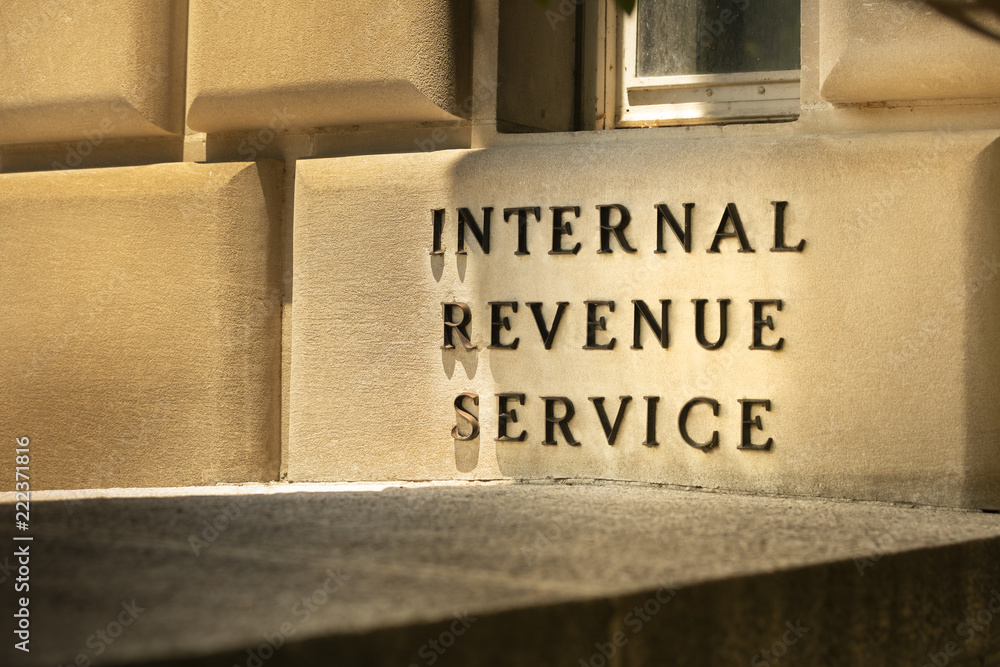 Internal Revenue Service federal building Washington DC USA - obrazy, fototapety, plakaty 