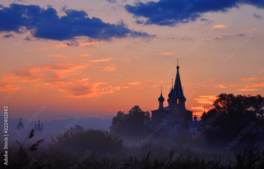 Obraz premium rano we wsi