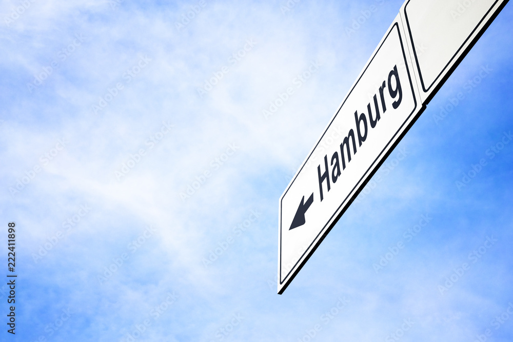 Signboard pointing towards Hamburg