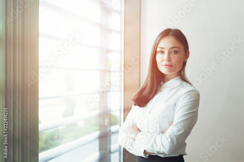 Modern business woman in the office Free Download Modern business woman in the office - GFXLoad