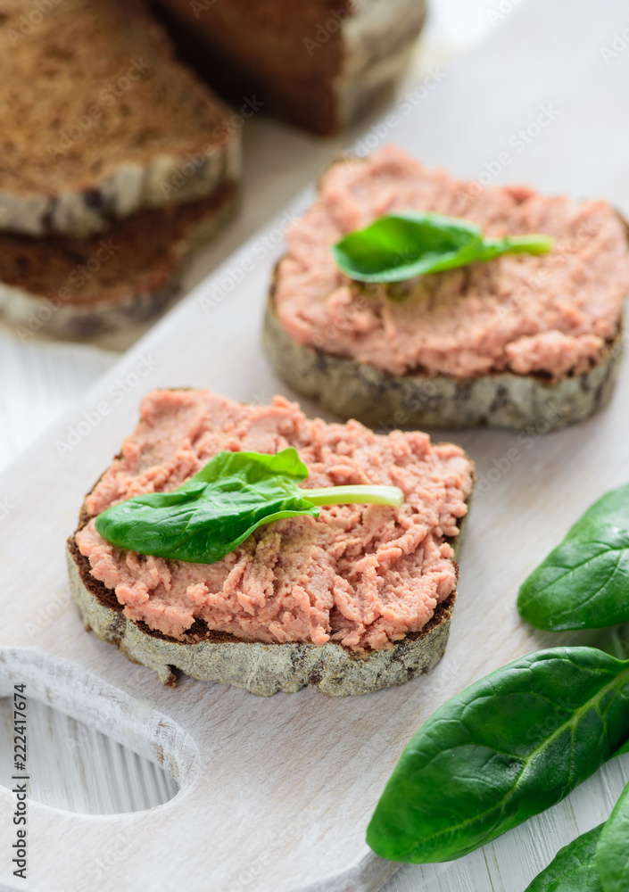Sandwiches with vegan pate Sandwiches with vegan pate