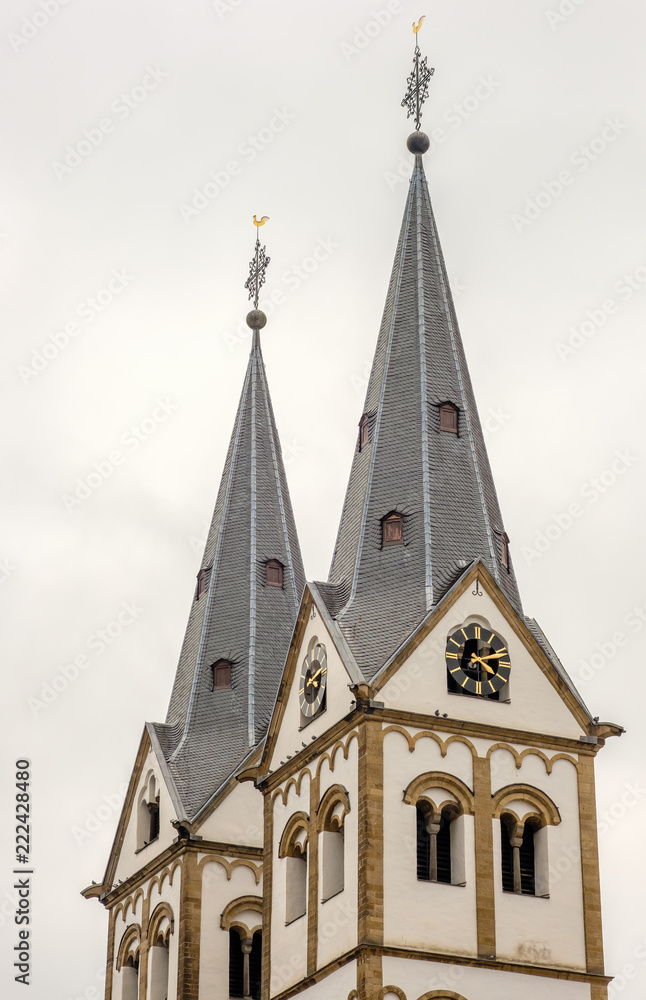Kirchtürme der Sankt Severus Kirche in Boppard am Rhein