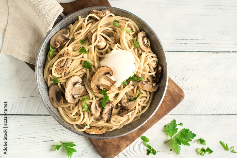 Mushroom spaghetti pasta Mushroom spaghetti pasta