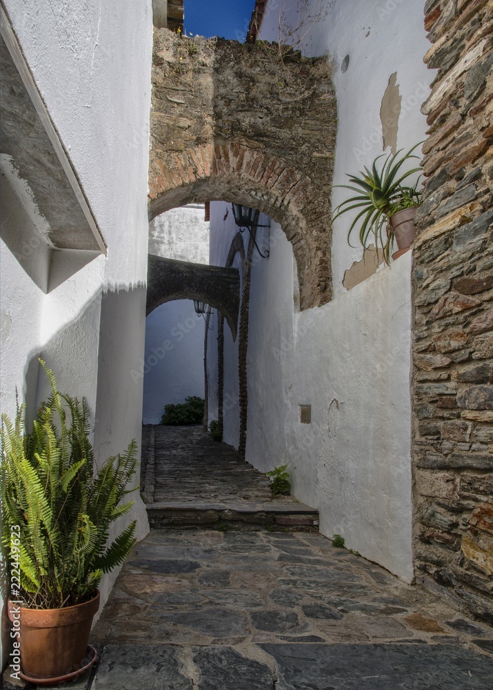 Ruelle à Monsaraz, Alentejo, Portugal