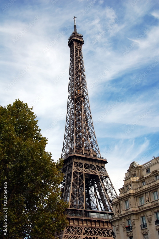 La tour Eiffel (Eiffel Tower) La tour Eiffel (Eiffel Tower)