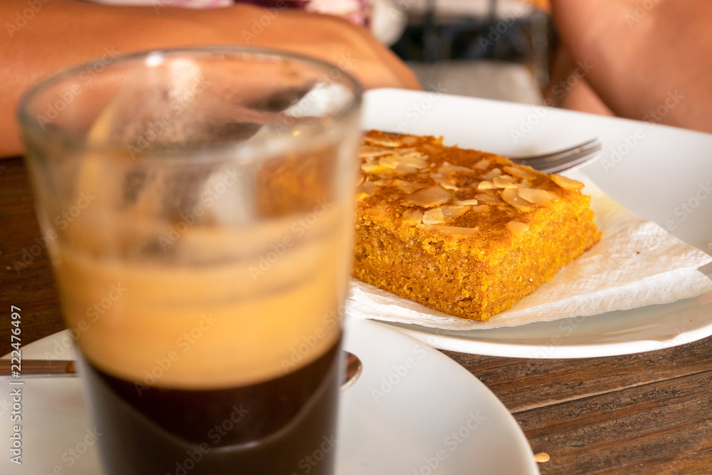 almond cake almond cake