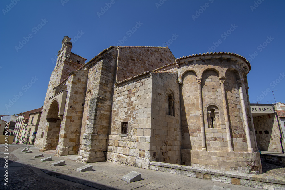 Iglesia románica de Santa María la Nueva en la ciudad de Zamora, España