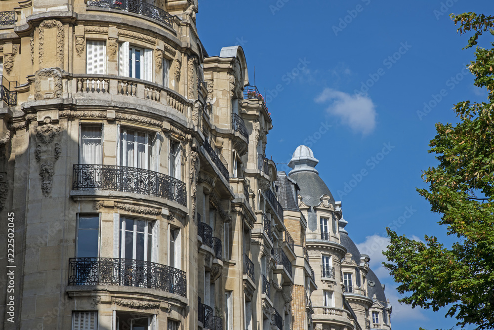 Immeuble parisien style Haussmann