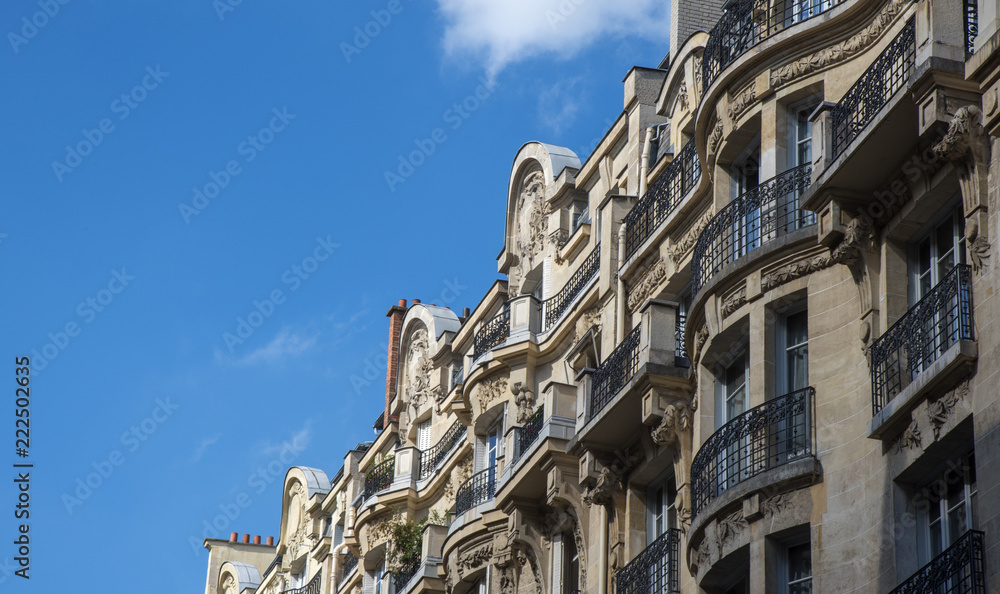 Immeuble parisien style Haussmann