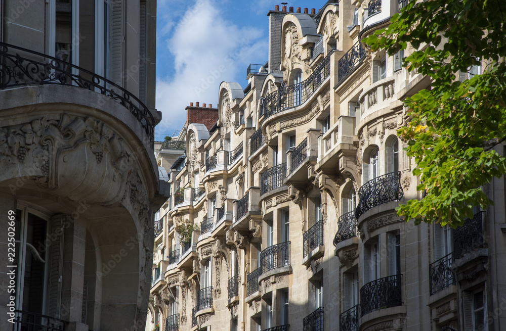 Immeuble parisien style Haussmannien