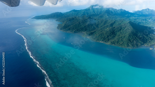 Photo Flying over Huahine Blue Lagoon In French Polynesia