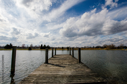 Dock ona pond