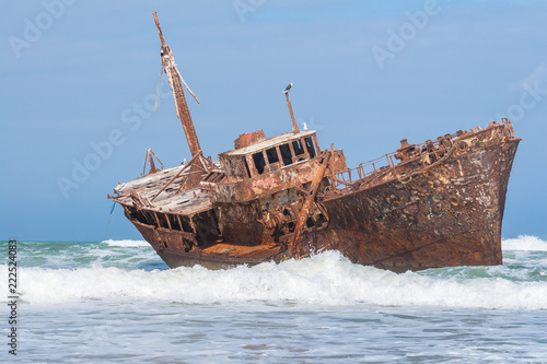 Fototapeta shipwrecked