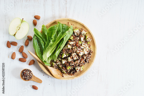 Fototapeta Naklejka Na Ścianę i Meble -  quinoa salad