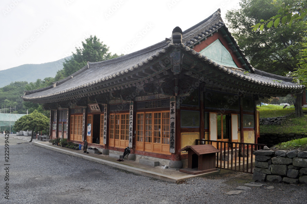 Muryangsa Buddhist Temple