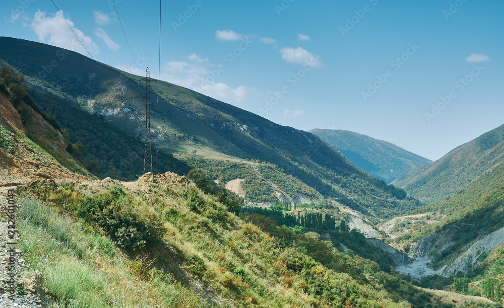 Naklejka premium Mountain road