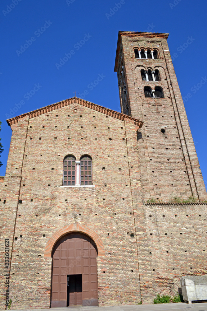 Fototapeta premium veduta panoramica di alcuni angoli di Ravenna, Italia