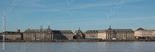 Vue panoramique de la place de la Bourse à Bordeaux
