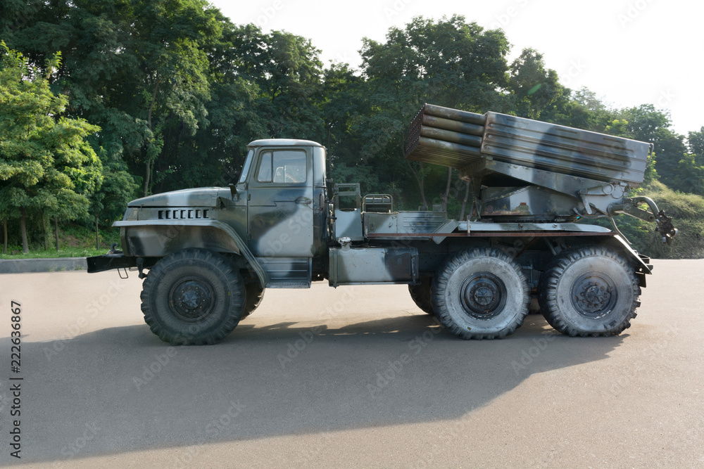 Obraz premium Grad rocket launcher BM-21 